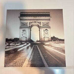 Arc de Triomphe Canvas Art